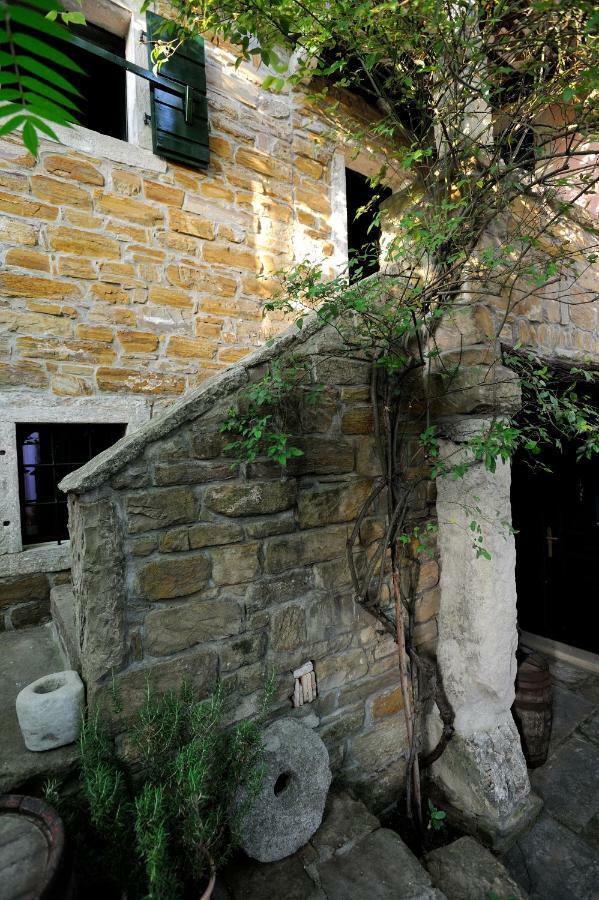Traditional Istrian Stone House Šmarje Exterior foto